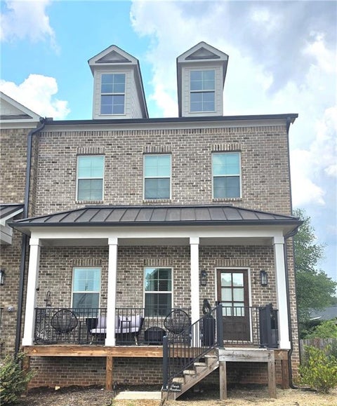 Townhouse For Sale - 768 Honey Bee Lane<br/> Lawrenceville, GA 30046