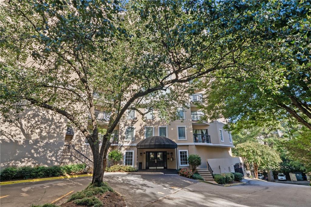 1 Biscayne Drive NW 704