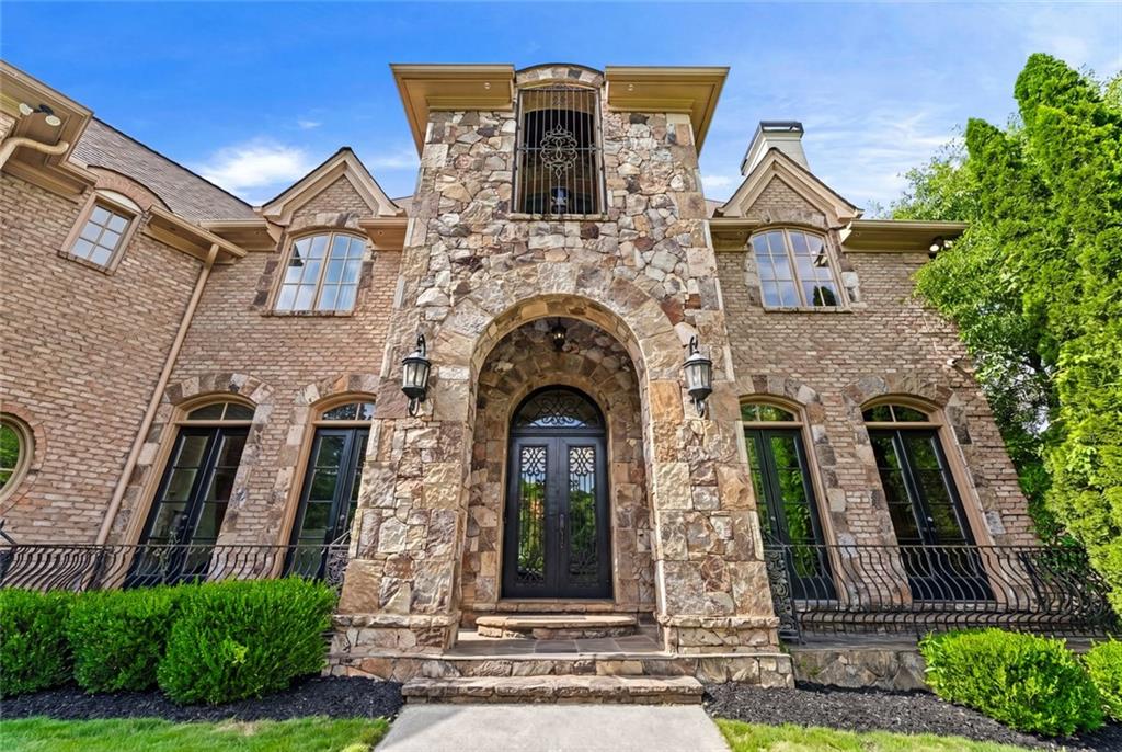 453 Londonberry Road NW