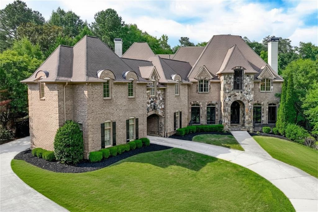 453 Londonberry Road NW