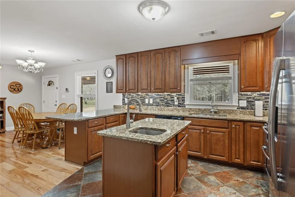 Dallas, Georgia 30157, United States, 4 Bedrooms Bedrooms, ,4 BathroomsBathrooms,Residential,Active,88660