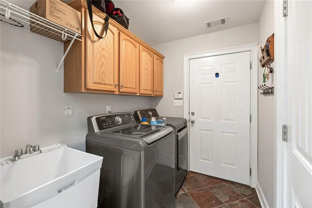 Dallas, Georgia 30157, United States, 4 Bedrooms Bedrooms, ,4 BathroomsBathrooms,Residential,Active,88660