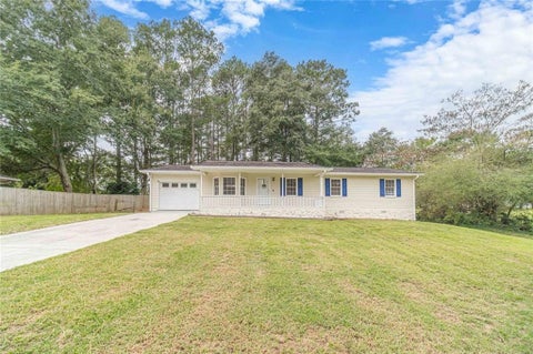 Homes For Sale - 3760 Sunny Hill Drive<br/> Walton County, Loganville, GA 30052
