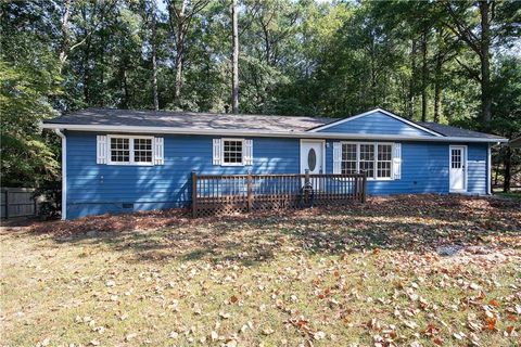 Photo of 3552 Vicky Circle NW, Kennesaw, GA 30144 (MLS # 7651159)