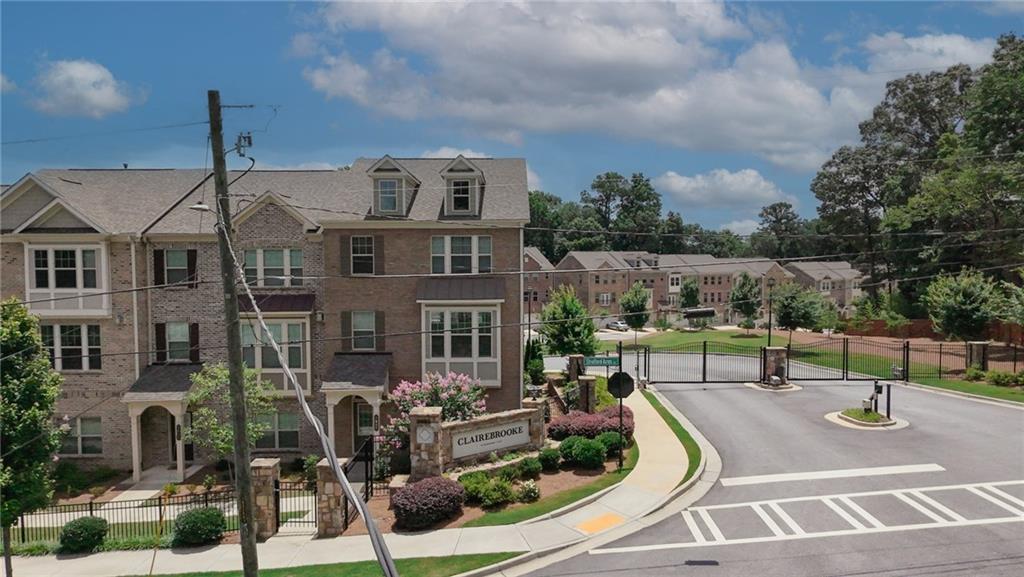 2530 Clairebrooke Bend