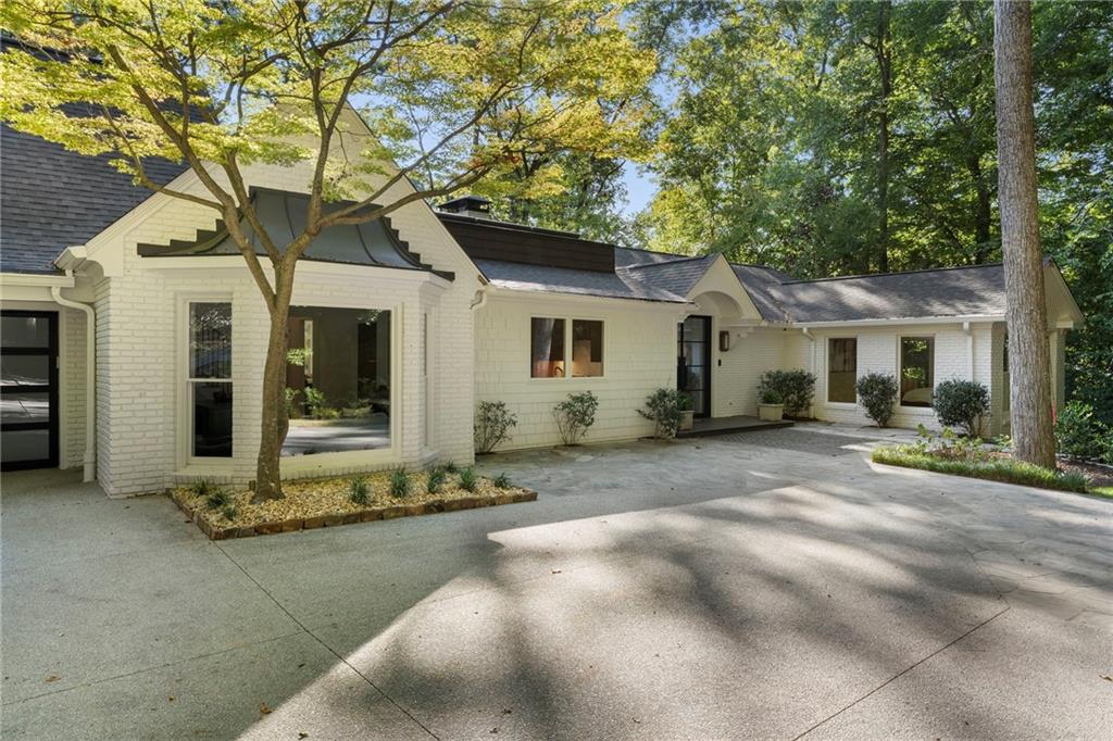 366 Blackland Road NW