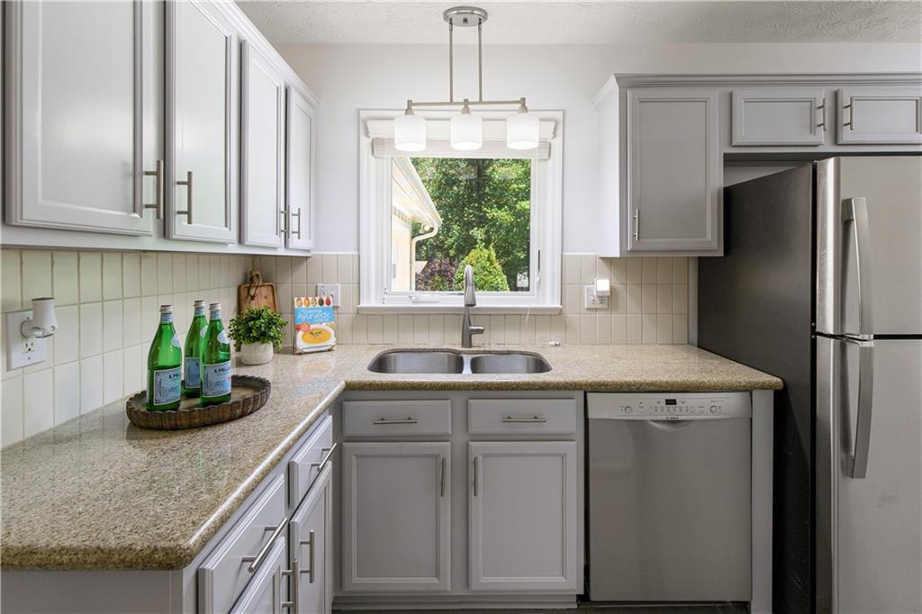 340 Monivea Lane, Roswell, Georgia image 18