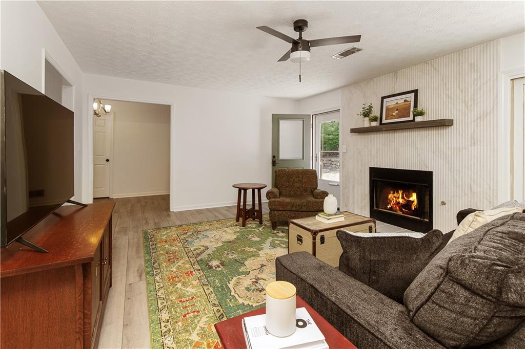 340 Monivea Lane, Roswell, Georgia image 8