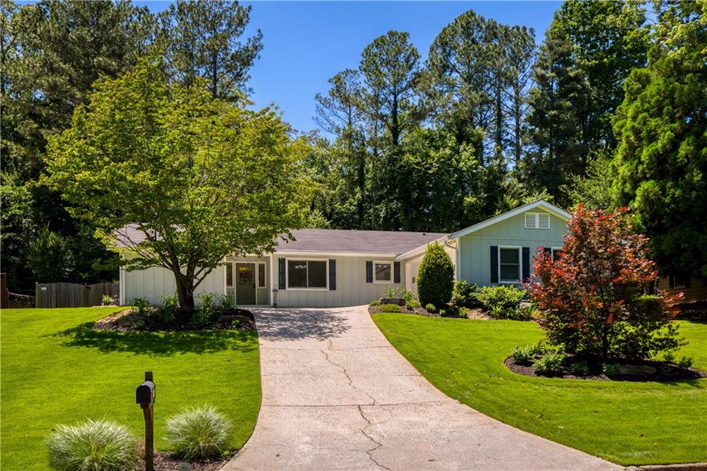 340 Monivea Lane, Roswell, Georgia image 2