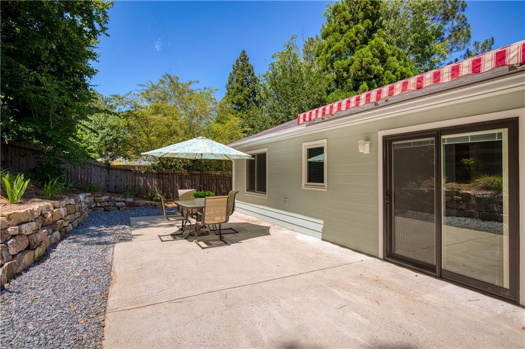 340 Monivea Lane, Roswell, Georgia image 31