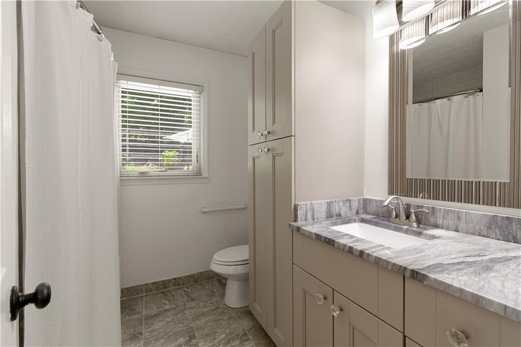 340 Monivea Lane, Roswell, Georgia image 29