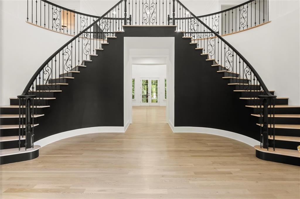 5515 Riverwalk Court