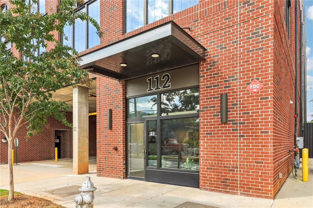 112 Rogers Street NE 206