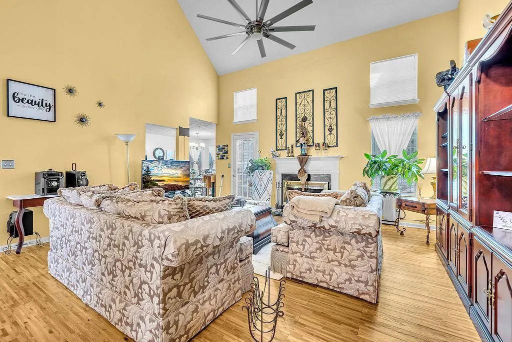 Hampton, Georgia 30228, United States, 4 Bedrooms Bedrooms, ,3 BathroomsBathrooms,Residential,Active,242535