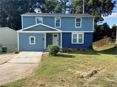 Homes For Sale - 4304 Village Square Lane<br/> Dekalb County, Stone Mountain, GA 30083