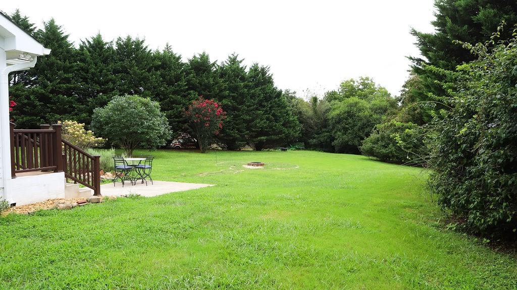 220 Foothills Drive