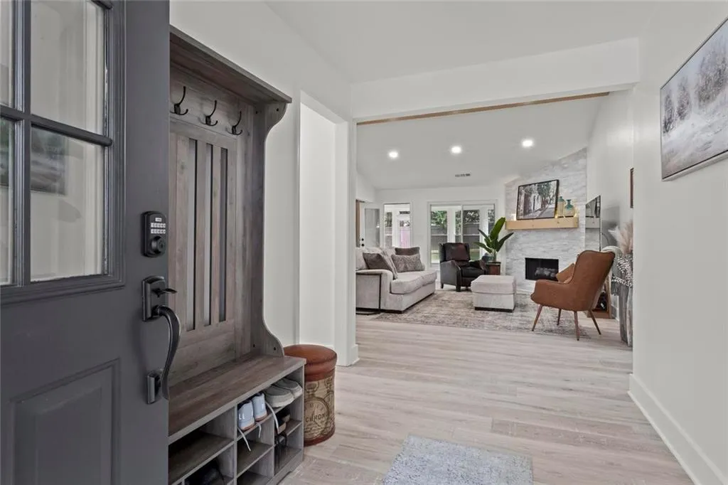 Cumming, Georgia 30041, United States, 3 Bedrooms Bedrooms, ,2 BathroomsBathrooms,Residential,Coming Soon,231951