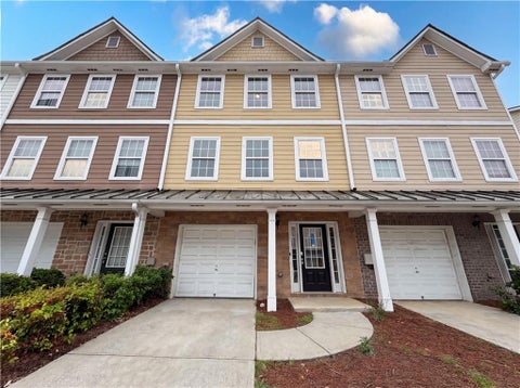 Townhouse For Sale - 6369 Redan Square<br/> Lithonia, GA 30058