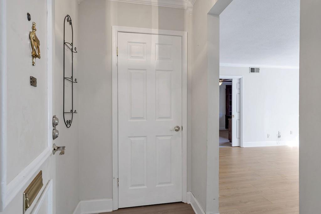 6851 Roswell Road D14