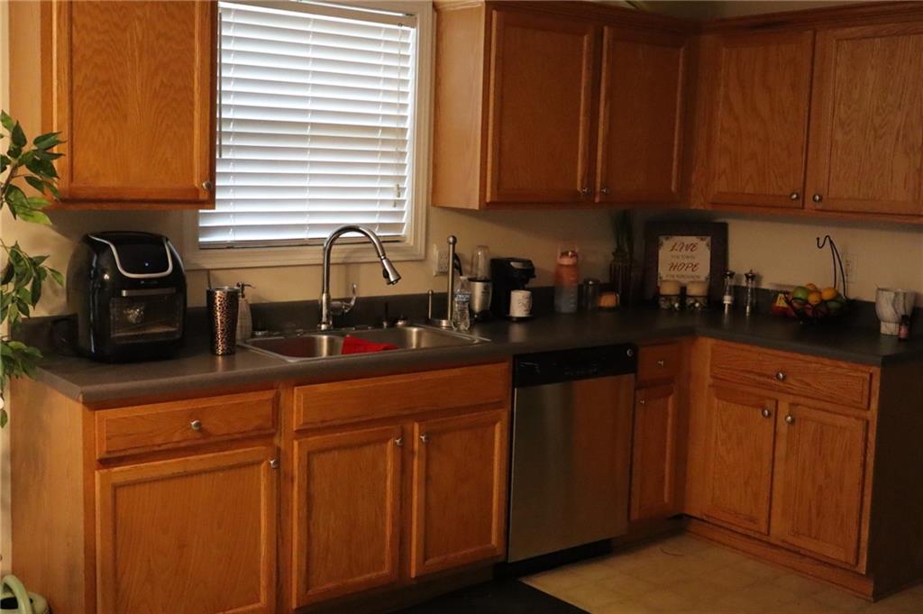 8871 Jimmy Lee Circle, Jonesboro, Georgia image 7