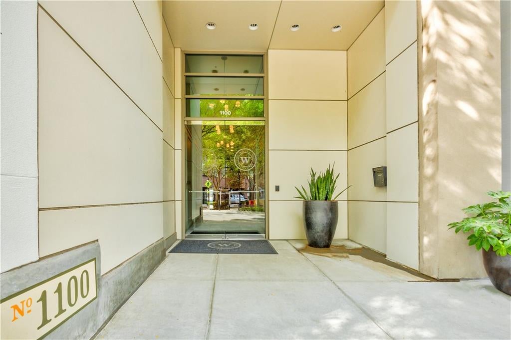 1100 Howell Mill Road NW 810