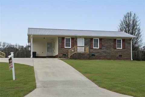 104 Fincher Street Cave Spring GA 30124