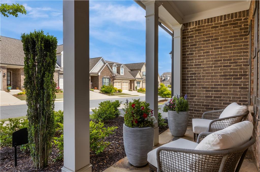 5850 Overlook Ridge