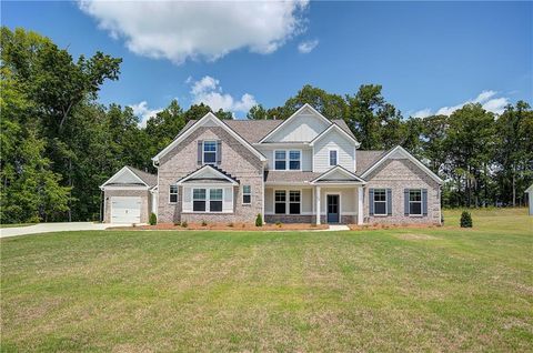 Homes For Sale - 114 Homesite Saddle Drive<br/> Senoia, GA 30276