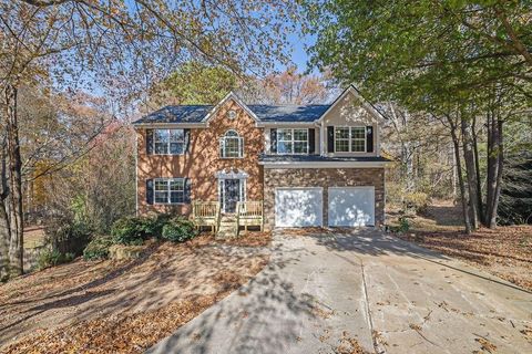 A home in Dacula