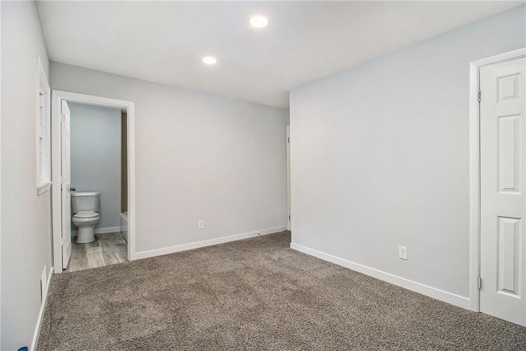 Hollydale - Residential