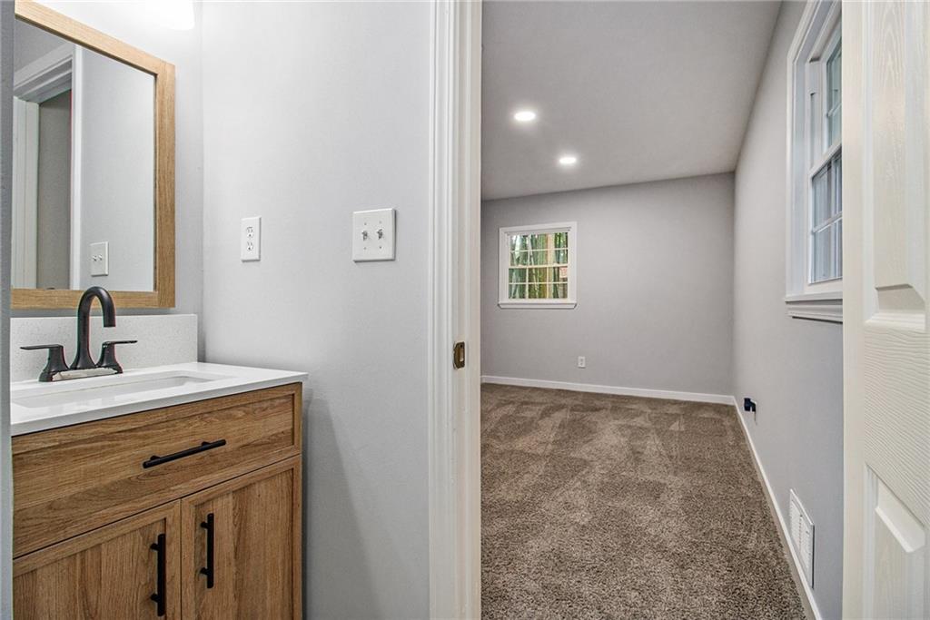 Hollydale - Residential