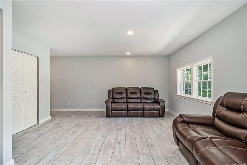 Hollydale - Residential