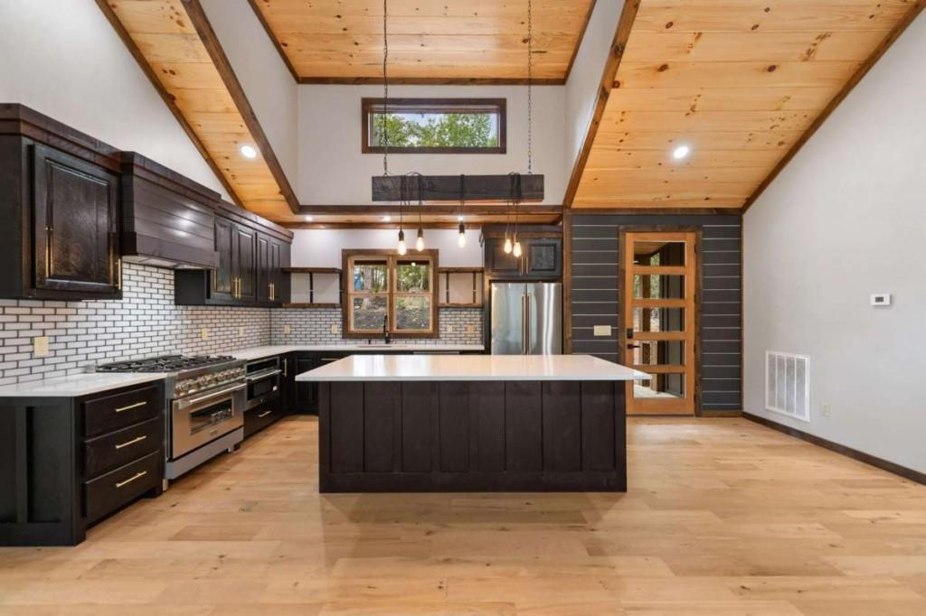 267 Indian Trail