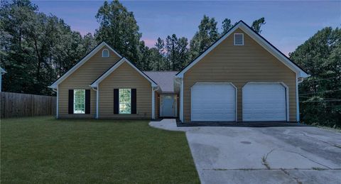 Homes For Sale - 6445 Marsham Drive<br/> Atlanta, GA 30349