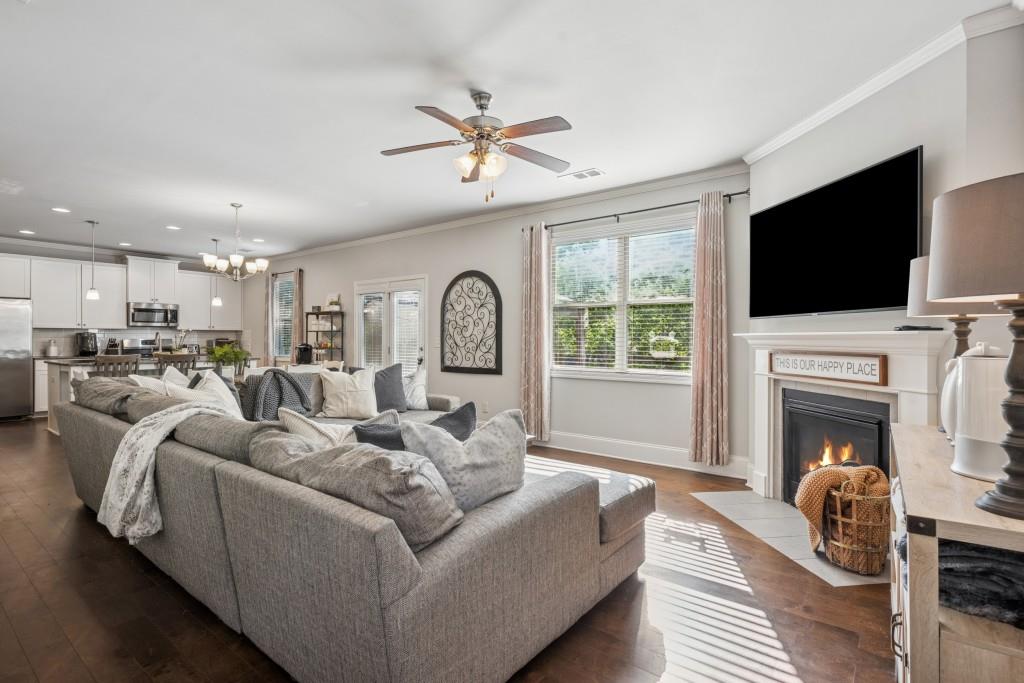 2127 Apple Orchard Way, Austell, Georgia image 3