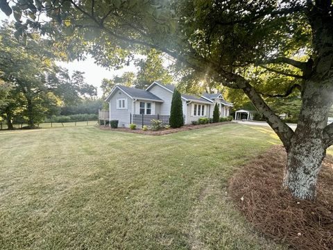 A home in Pendergrass