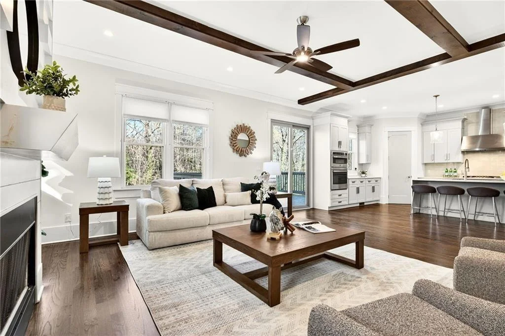 5989 Kenn Manor Way