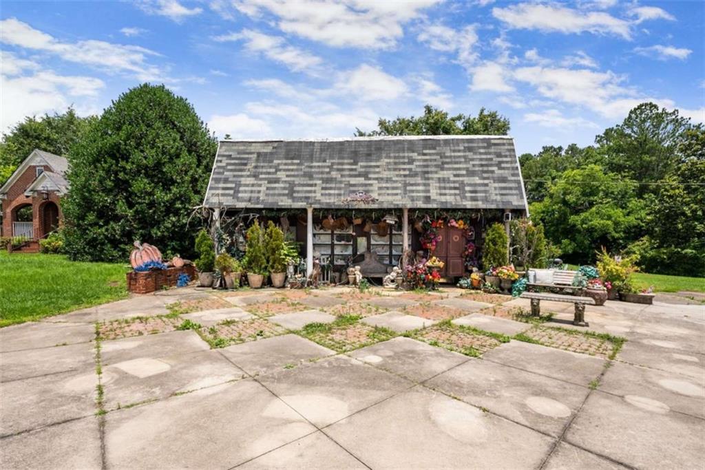 4973 W Broad Street W