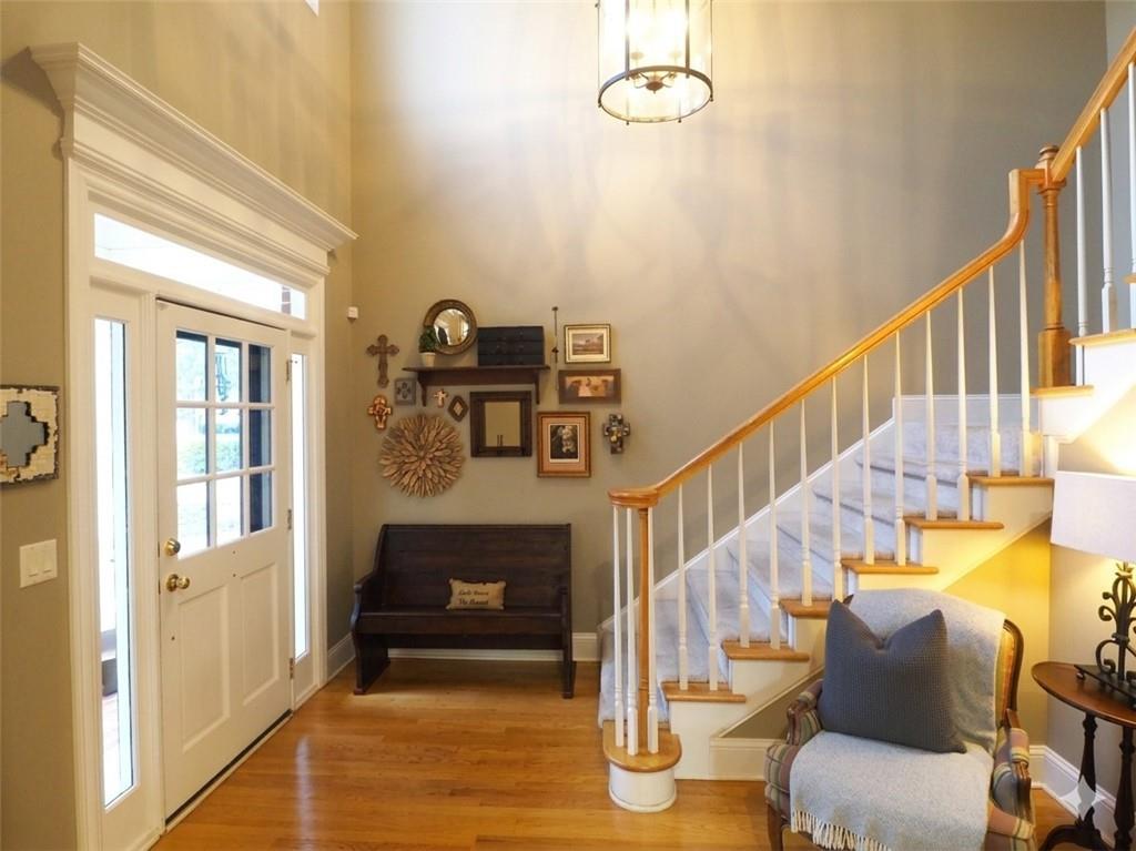 2607 Camille Drive NE