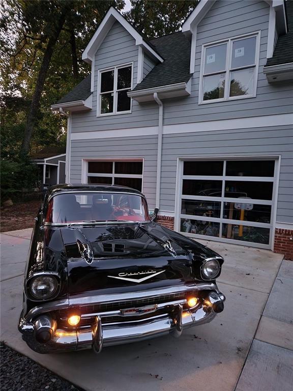 2607 Camille Drive NE