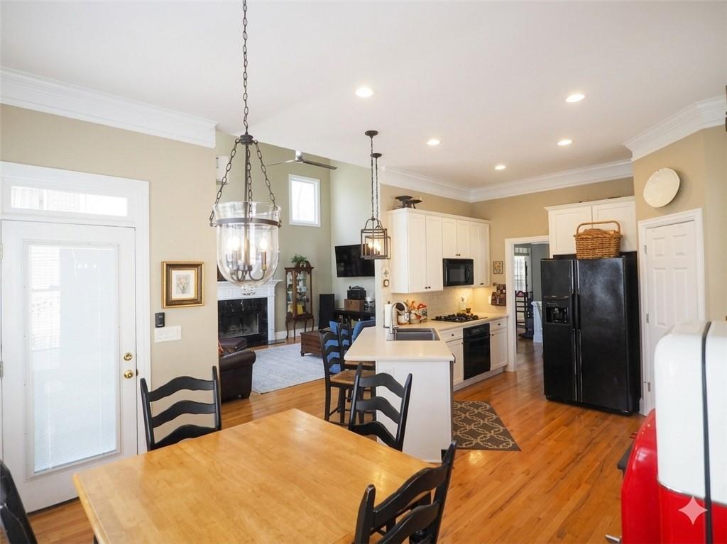 2607 Camille Drive NE