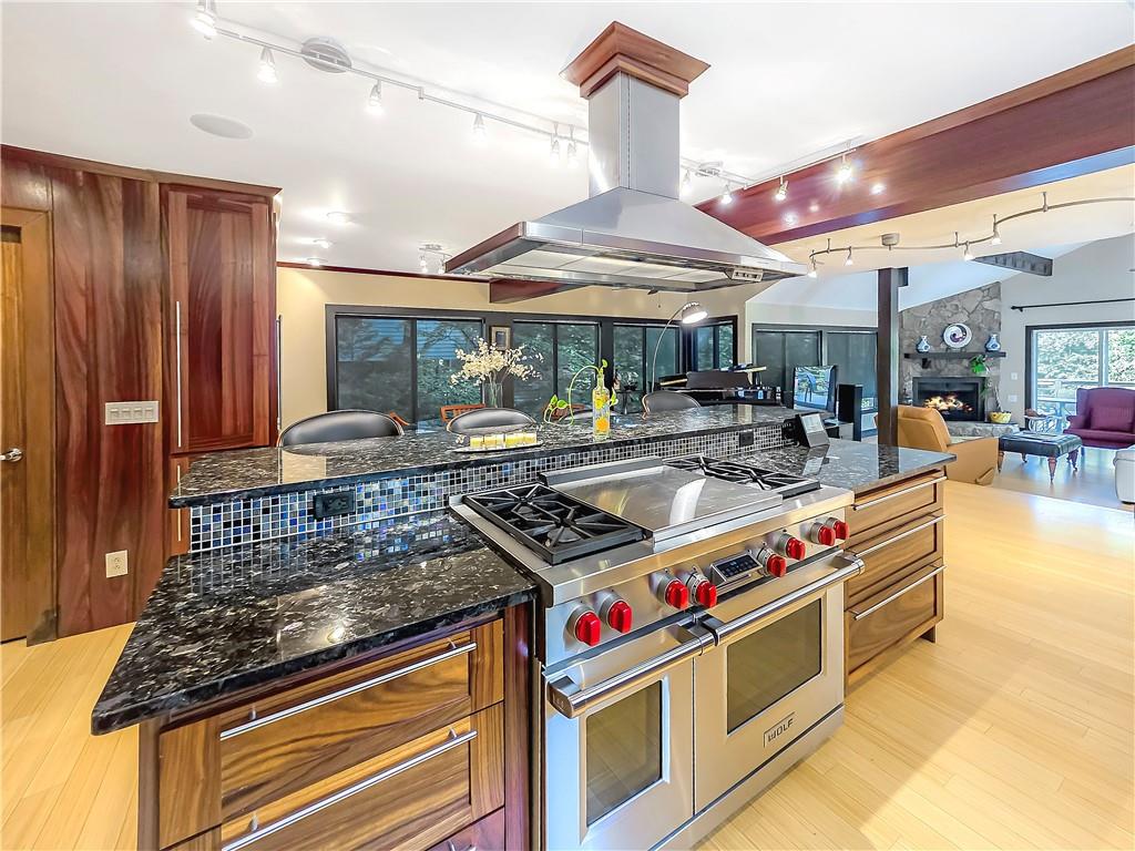 3985 Loch Highland Pass, Roswell, Georgia image 9