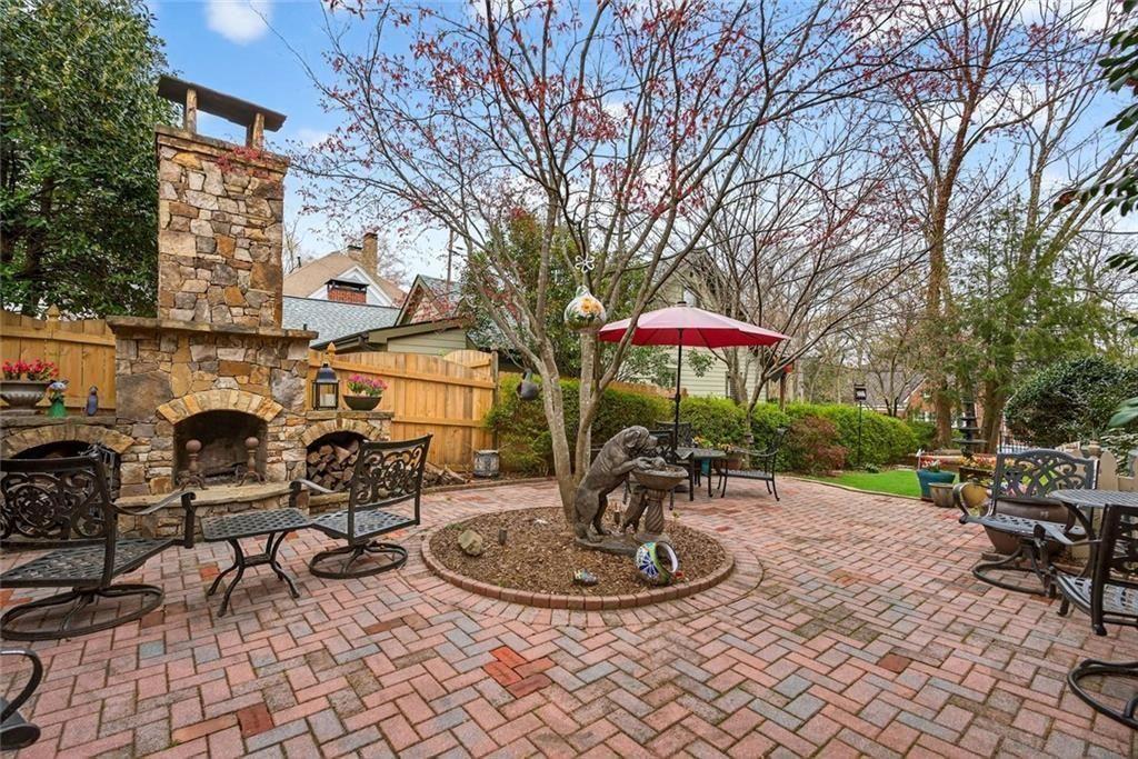 383 Church Street NE