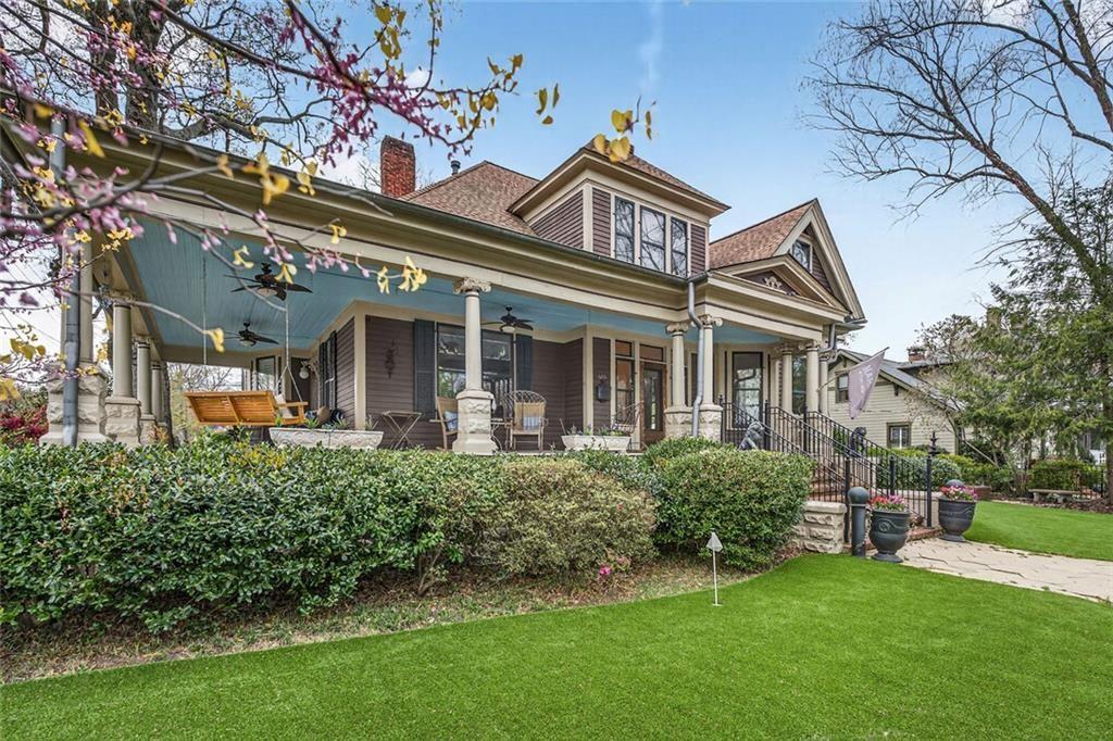 383 Church Street NE