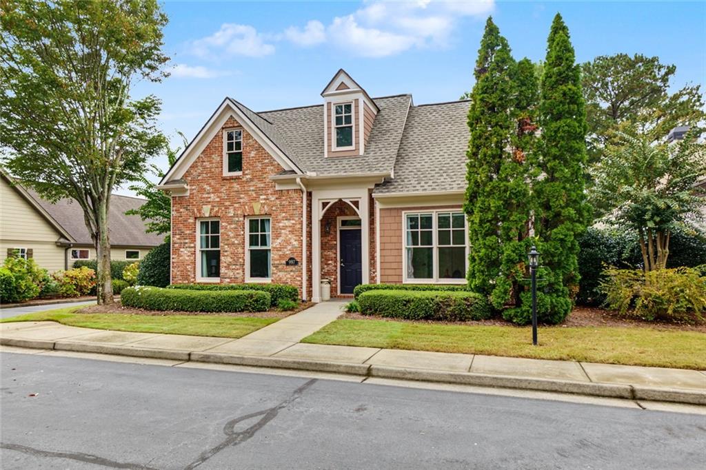 997 Grey Village Way
