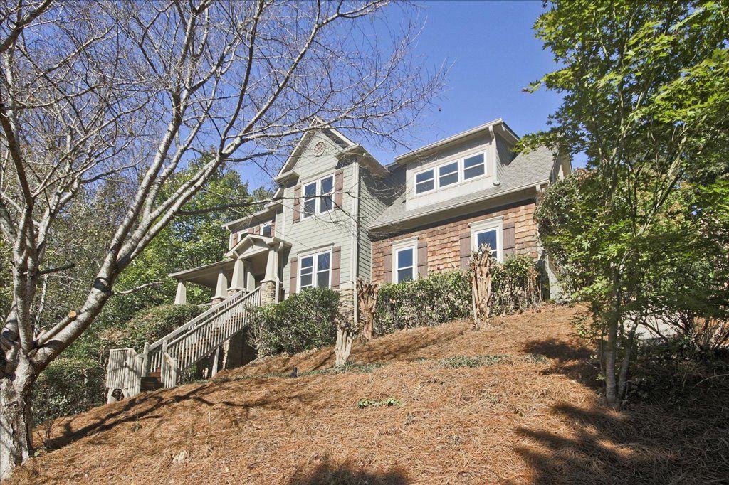 107 DUPONT Court