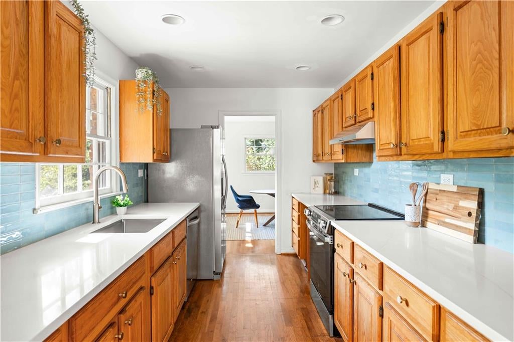 1120 Bromley Road