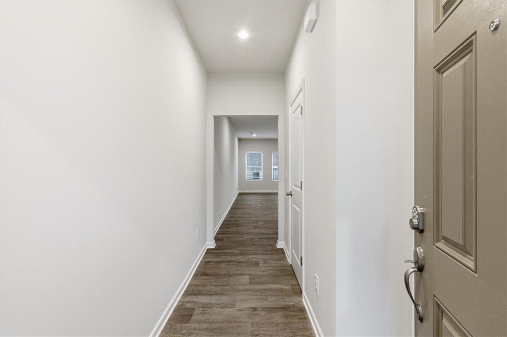 1190 PARK CENTER Circle