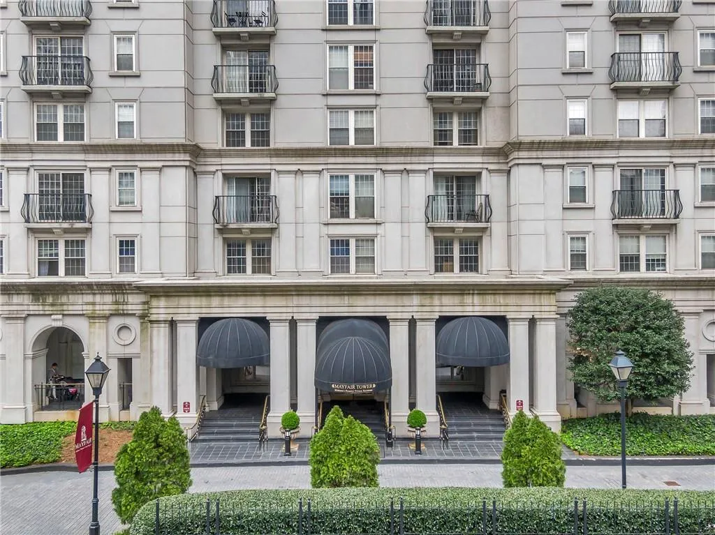 Atlanta, Georgia 30309, United States, 2 Bedrooms Bedrooms, ,2 BathroomsBathrooms,Residential,Active,95103