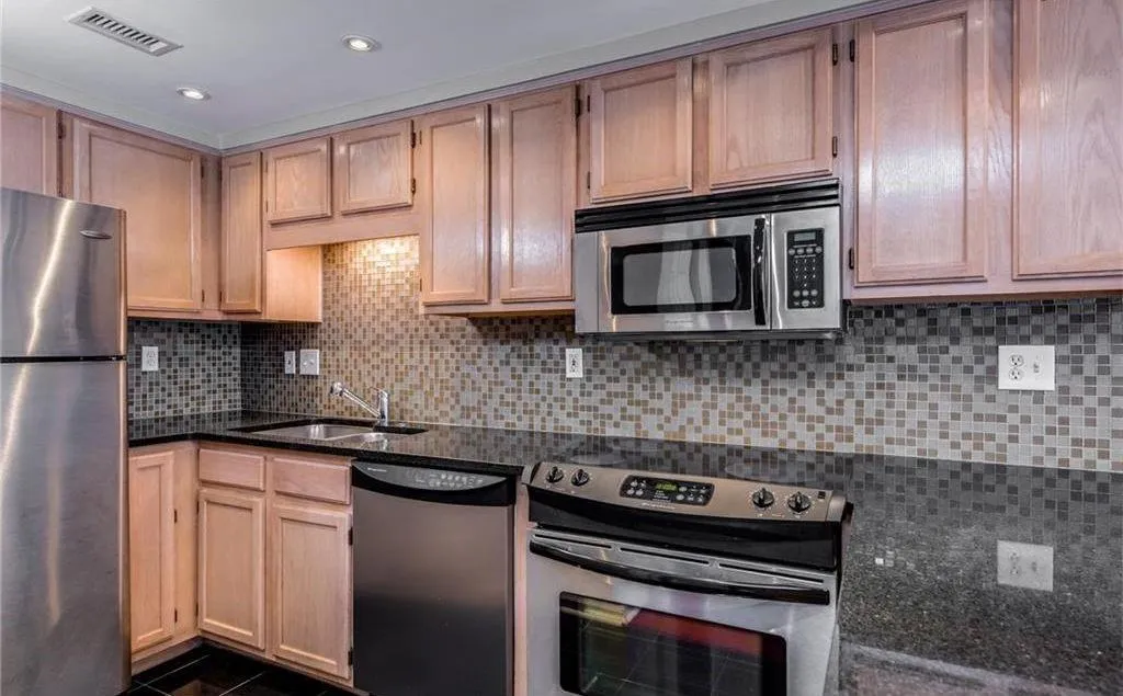 Atlanta, Georgia 30309, United States, 2 Bedrooms Bedrooms, ,2 BathroomsBathrooms,Residential,Active,95103